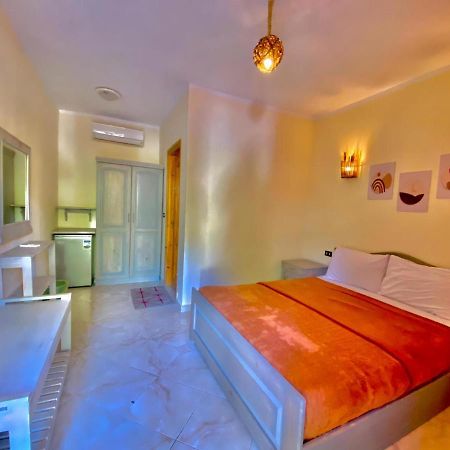 Happy Land Hotel Dahab Bagian luar foto